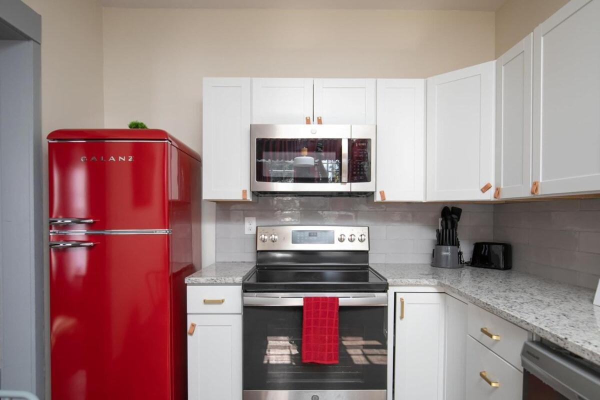 East Lake Stunner-Located At The Foot Of The Ruffner Mountains Birmingham Exterior photo